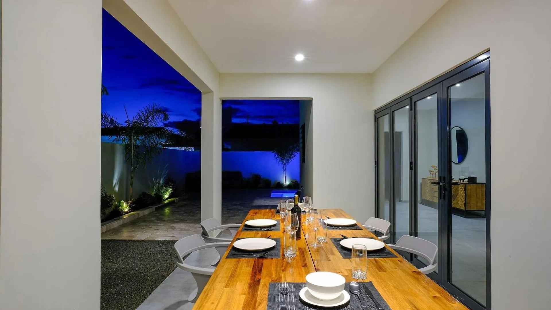 Great Location - Newly Built And Beautiful Home Willemstad